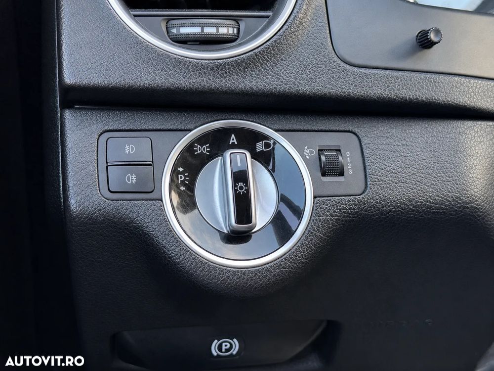 Mercedes-Benz C 220 CDI DPF (BlueEFFICIENCY) 7G-TRONIC Elegance - 18
