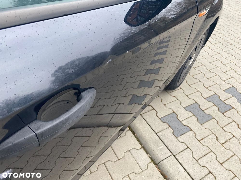 Ford Mondeo 1.8 TDCi Ambiente - 9