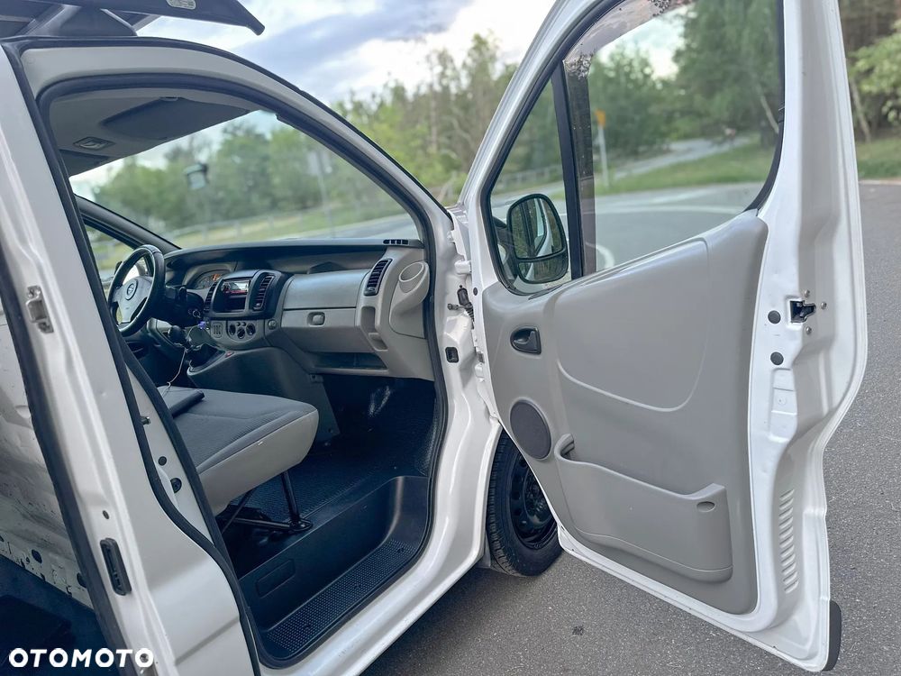 Opel Vivaro - 30