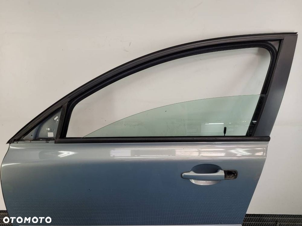 DRZWI PRZÓD LEWE VOLVO V50 545 II  KOMPLETNE KOD 490 - 2