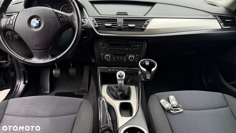 BMW X1 sDrive18d - 26