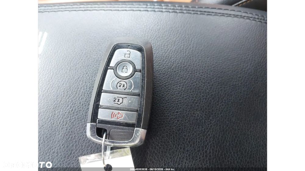 Ford Edge - 12