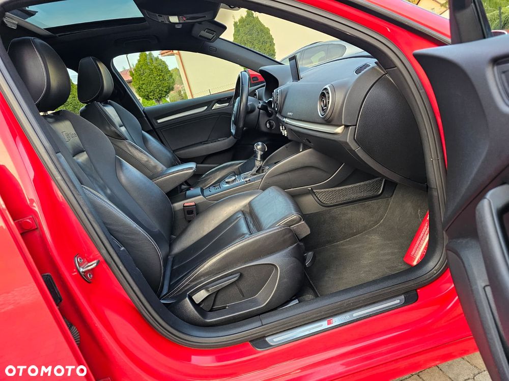 Audi A3 Sportback 2.0 TDI (clean diesel) quattro S tronic S line Sportpaket - 38
