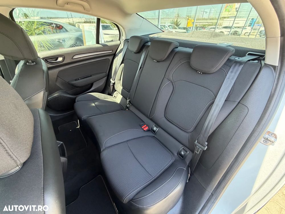 Renault Megane TCe GPF Zen - 10