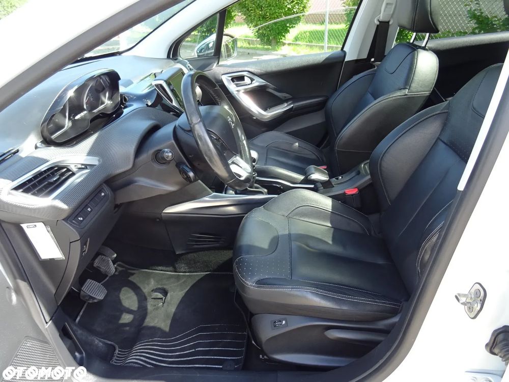 Peugeot 2008 e-HDi FAP 115 STOP & START Allure - 17