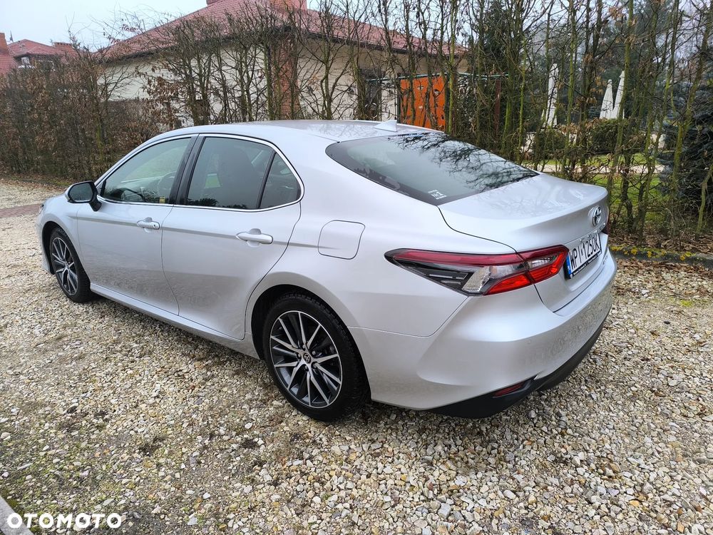 Toyota Camry 2.5 Hybrid Comfort CVT - 1