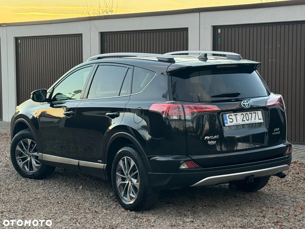 Toyota RAV4 - 17