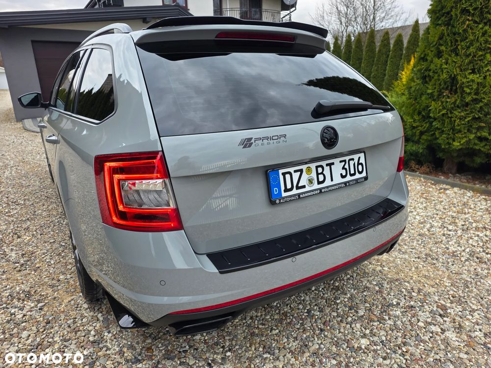 Skoda Octavia 2.0 TDI DSG RS - 13