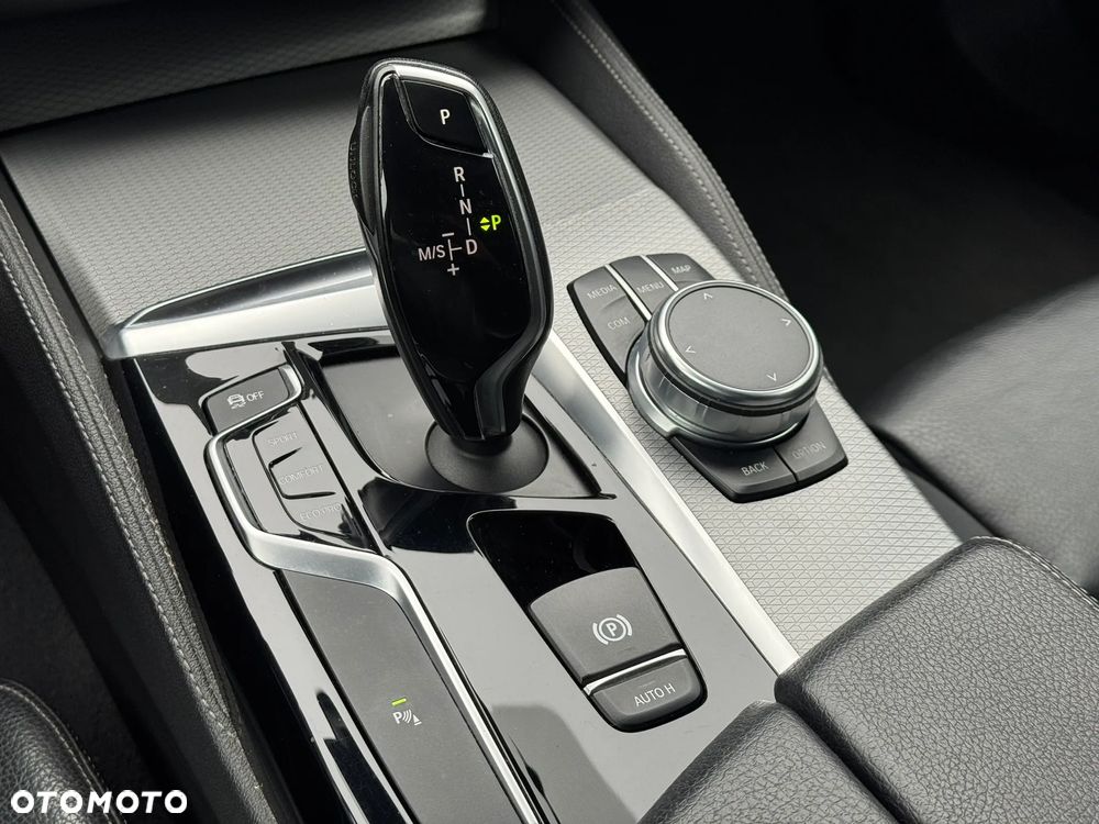 BMW Seria 5 520d M Sport Edition - 28