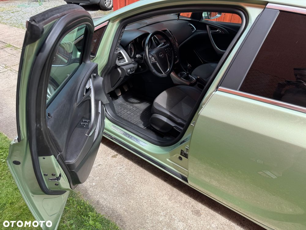 Opel Astra 1.4 T Cosmo - 10