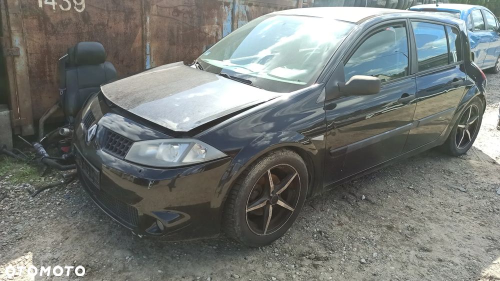 Renault Megane II  1. DCI  1.9 skrzynia  F9q800 Lakier NV576 skrzynia ND0001  drzwi  zderzak RS  maska  błotnik klapa