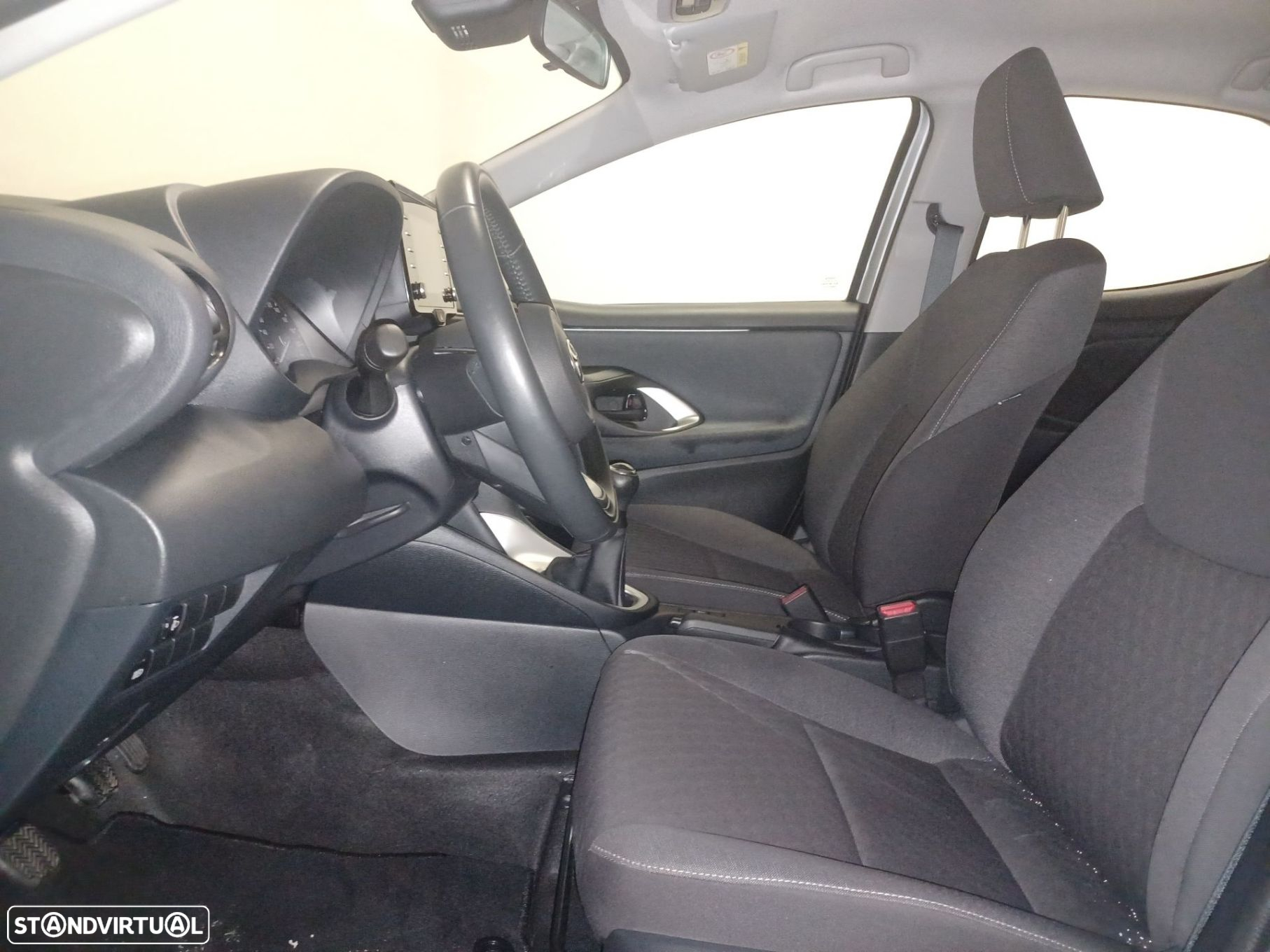 Toyota Yaris 1.0 VVT-i Comfort Plus - 12