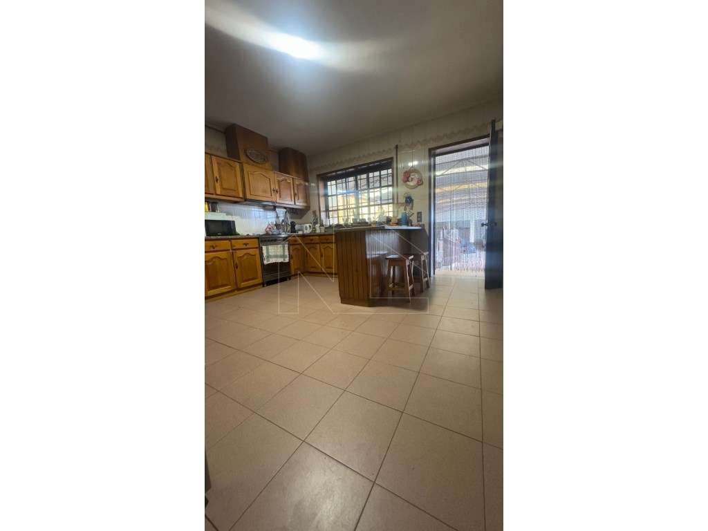 Moradia T4 - Fermentelos - Grande imagem: 5/21