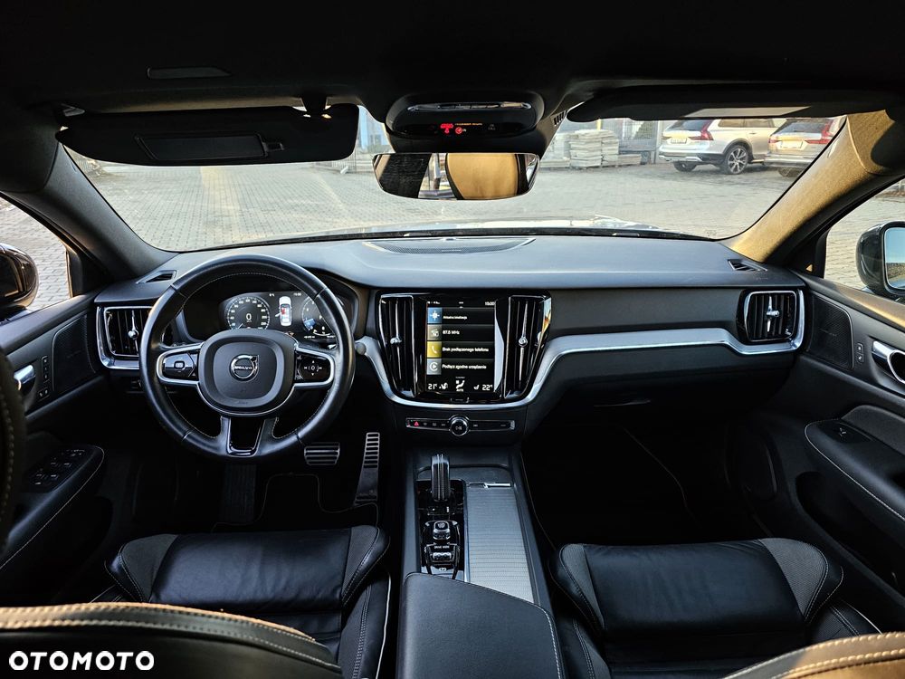 Volvo S60 T4 R-Design First Edition - 31