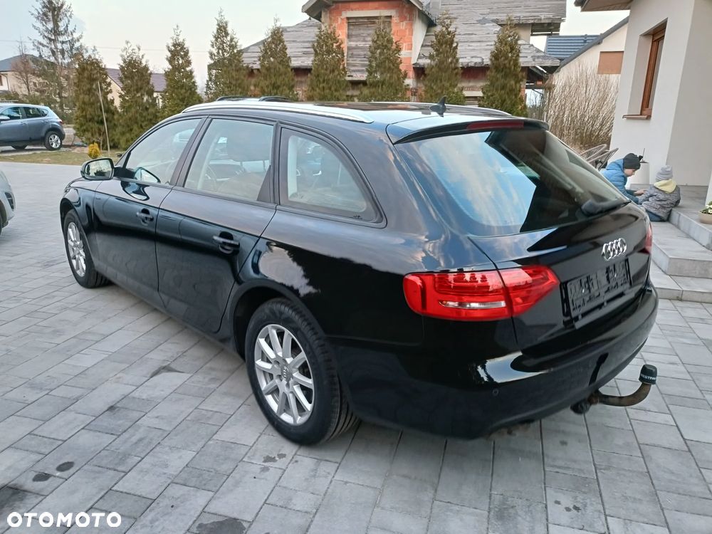 Audi A4 Avant - 9