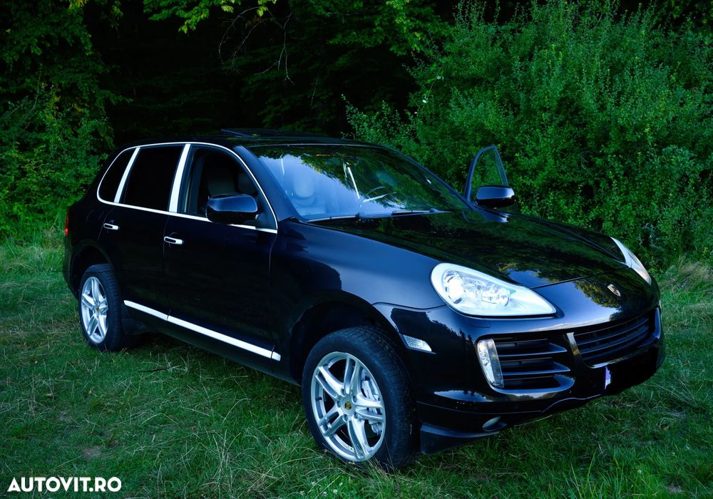 Porsche Cayenne - 2