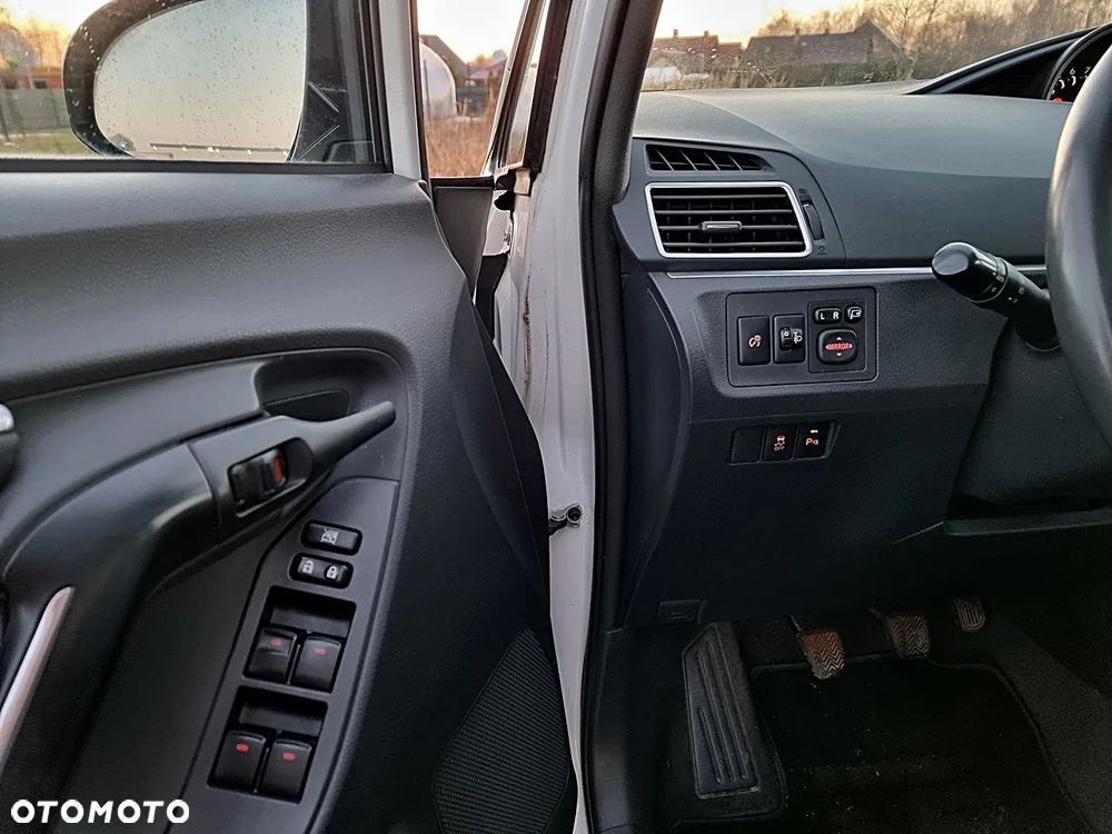 Toyota Verso 1.8 Edition - 27