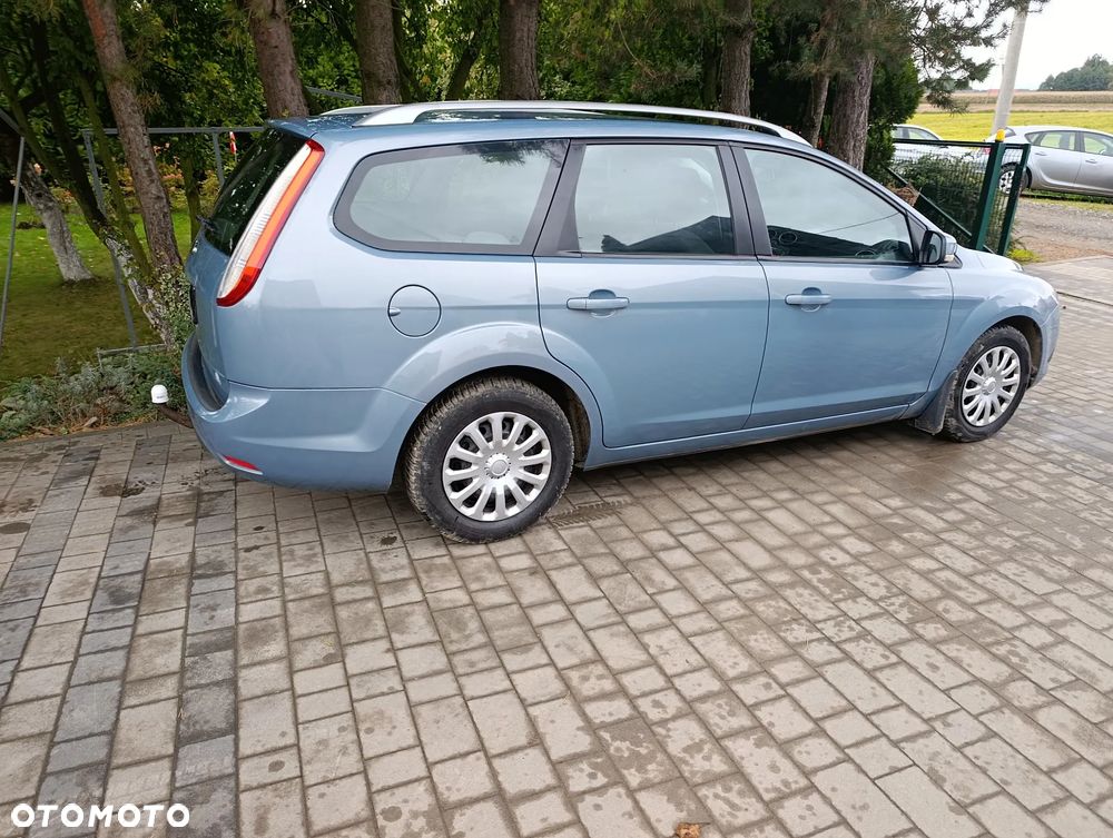 Ford Focus 1.6 16V Ambiente - 22