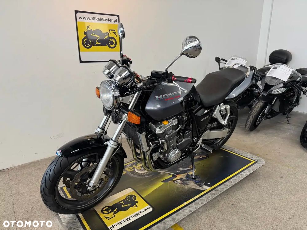 Honda CB - 4