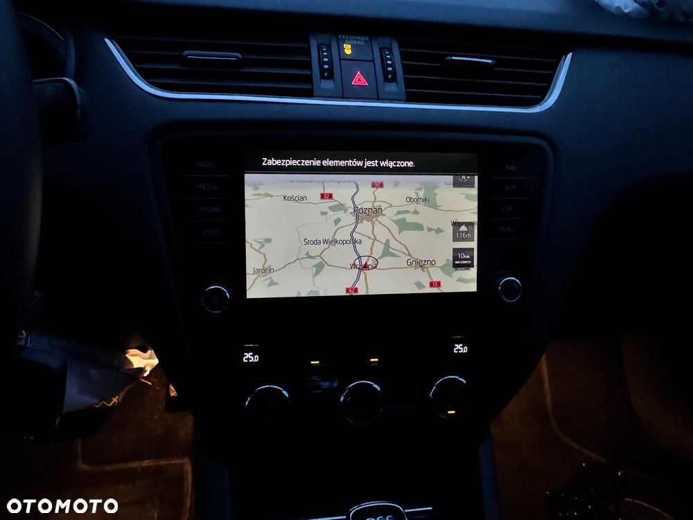 Skoda Octavia 2.0 TDI DSG Tour - 18