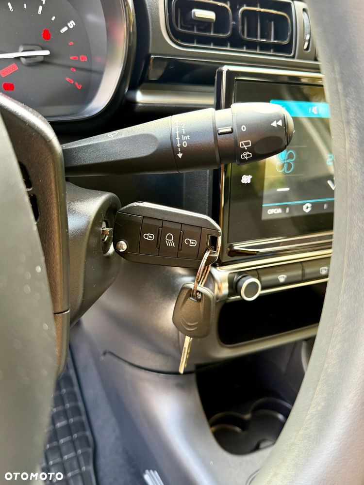 Citroën C3 1.2 PureTech Shine - 31