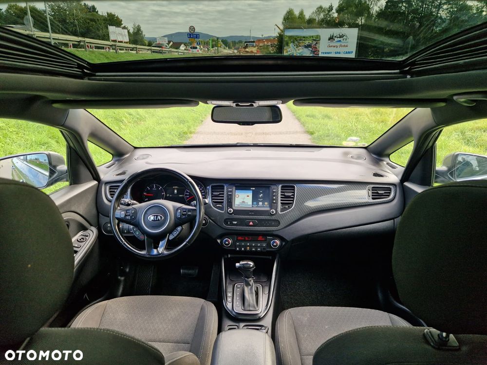 Kia Carens - 13