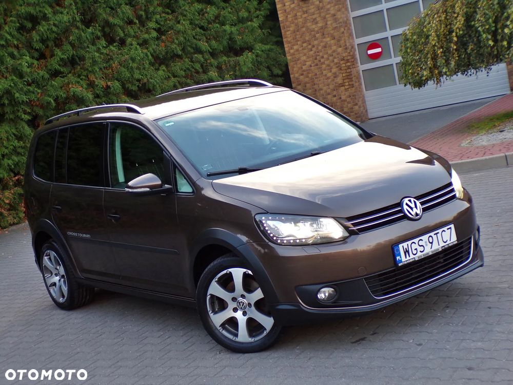 Volkswagen Touran 2.0 TDI DPF DSG Cross - 13