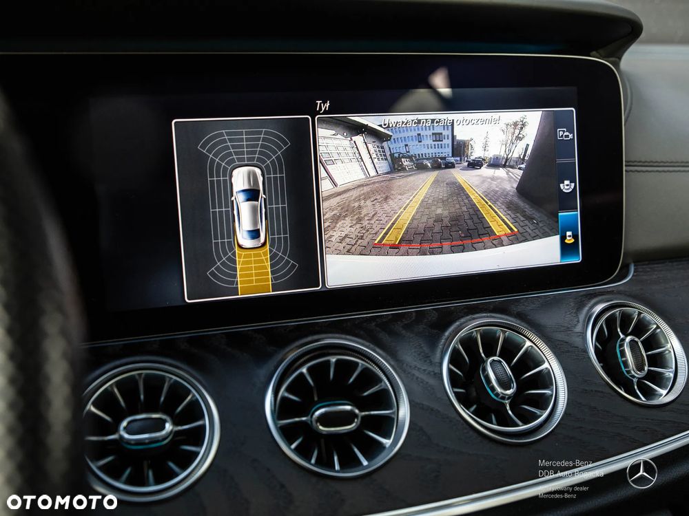 Mercedes-Benz Klasa E 220 d 4-Matic 9G-TRONIC - 33