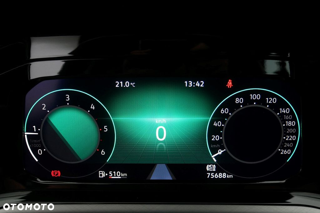 Volkswagen Golf - 9