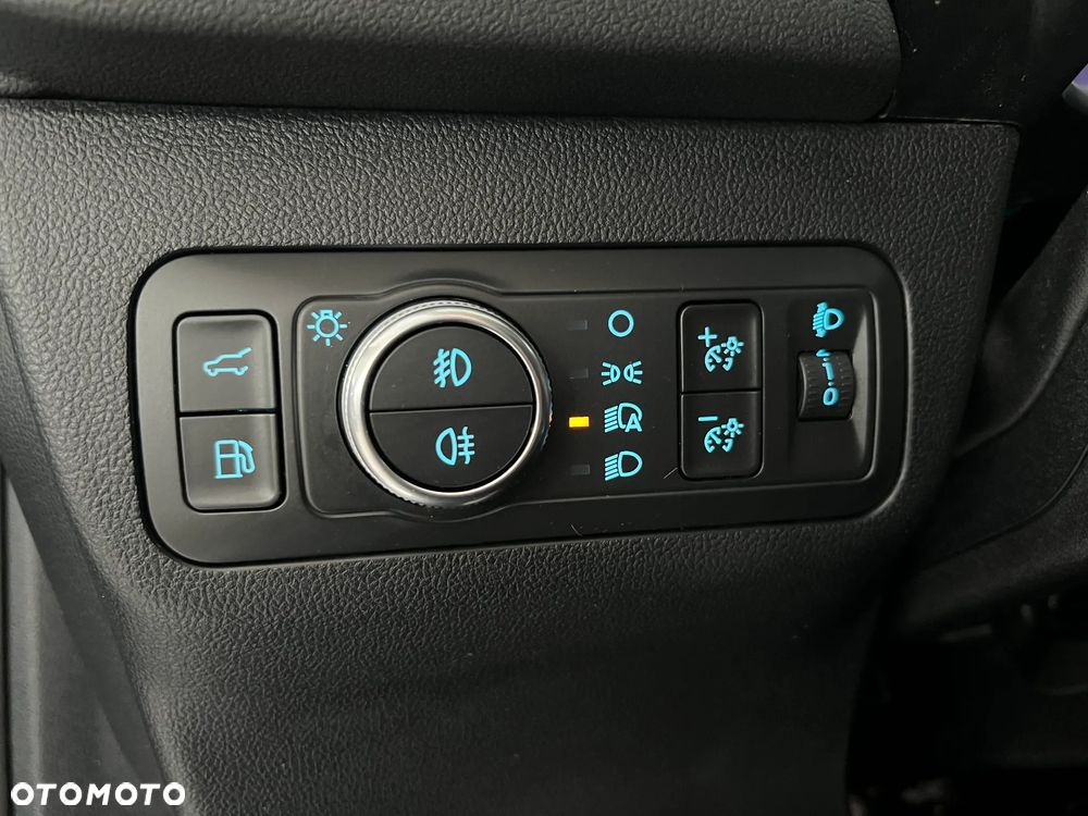 Ford Kuga 2.5P PHEV FWD Titanium X - 24