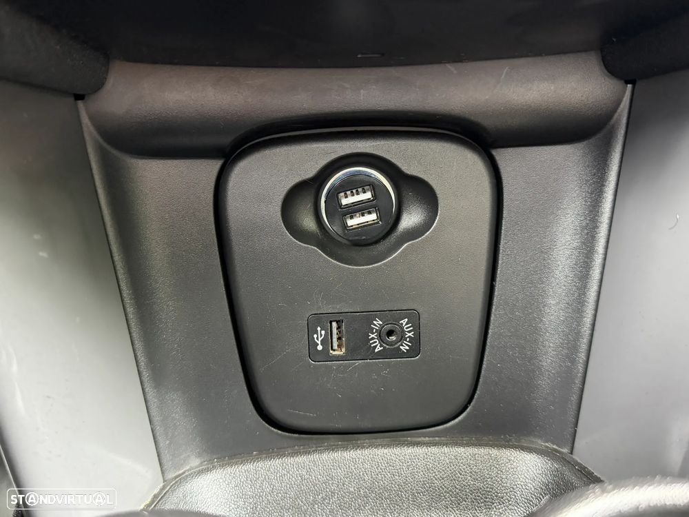 MINI 3 Portas Cooper - 13