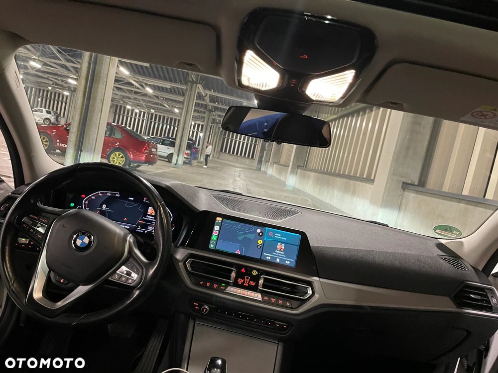 BMW Seria 3 320d Sport Line Shadow - 11