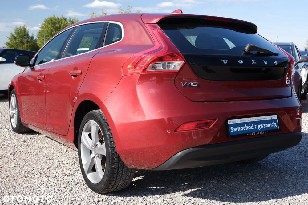 Volvo V40 D2 Momentum - 35
