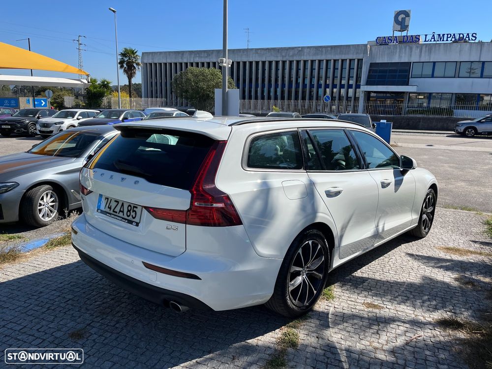 Volvo V60 2.0 D3 Momentum Plus - 9