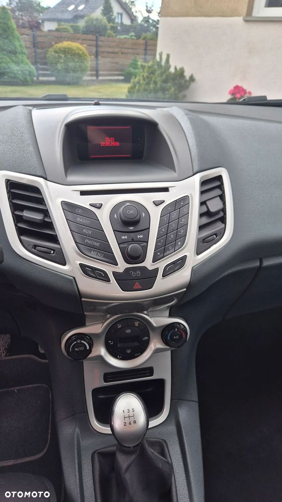Ford Fiesta - 6