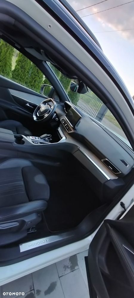 Peugeot 3008 1.6 PureTech Hybrid4 PHEV GT Pack S&S EAT8 - 11