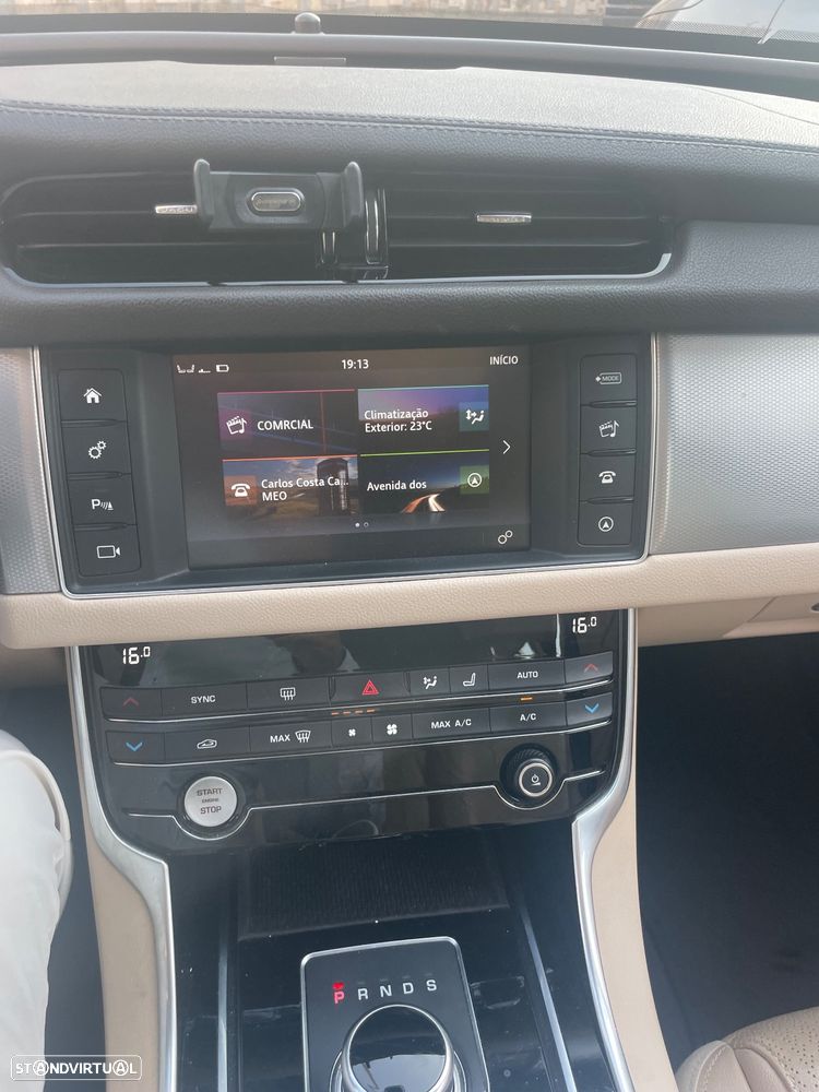 Jaguar XF Sportbrake 2.0 D Prestige AWD Aut. - 21
