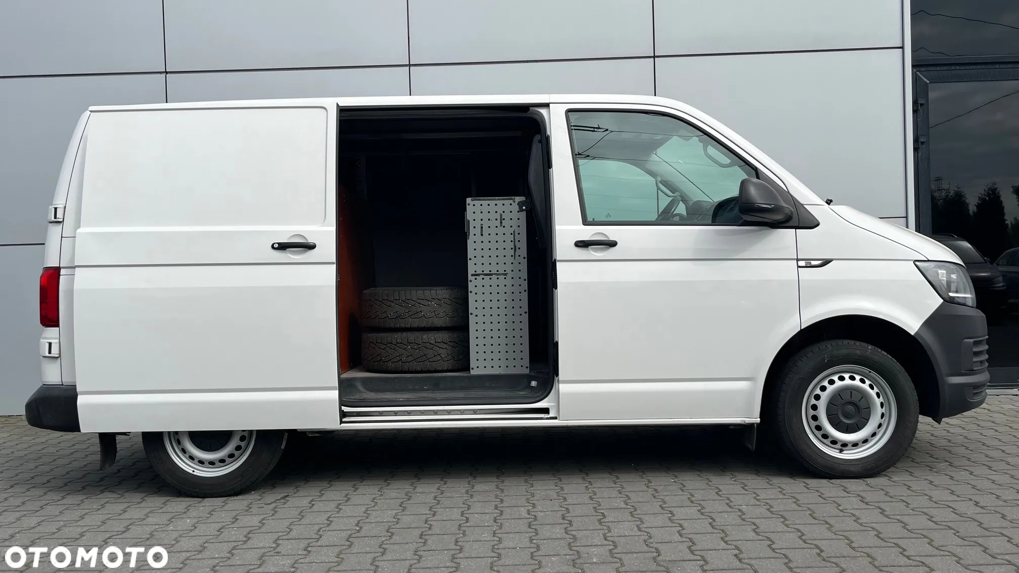 Volkswagen Transporter - 8