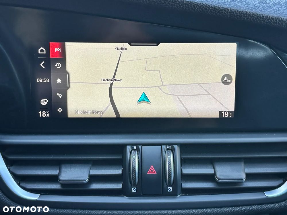 Alfa Romeo Giulia 2.2 D Turbo Super - 25