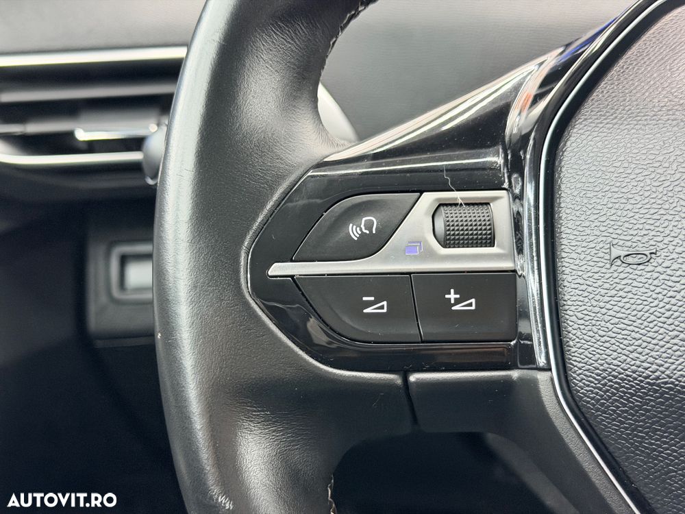 Peugeot 3008 PureTech 130 Stop & Start Allure - 29