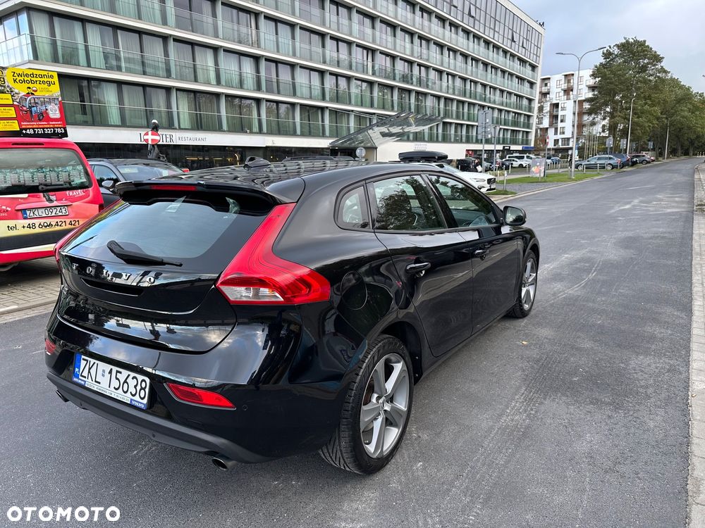 Volvo V40 D3 Drive-E Momentum - 11