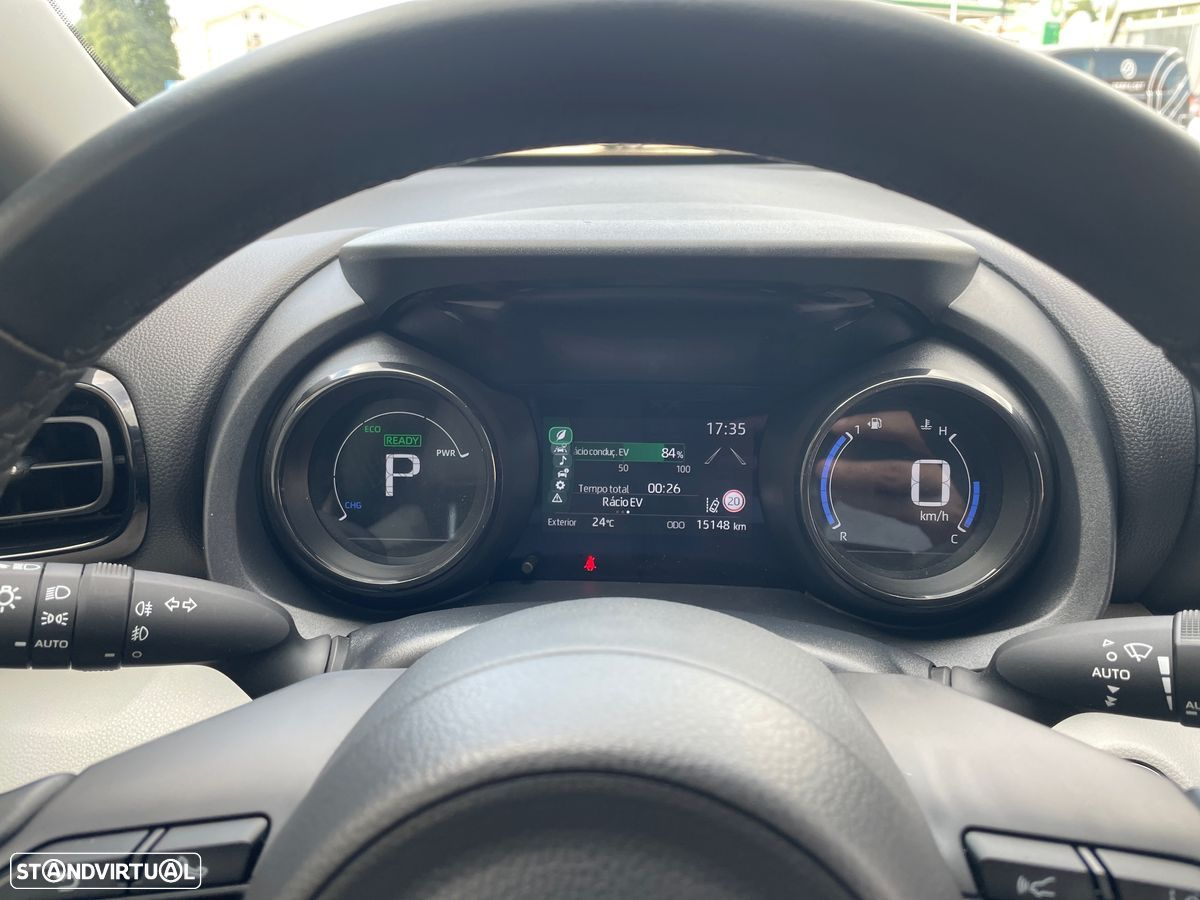 Toyota Yaris 1.5 HDF Luxury - 14