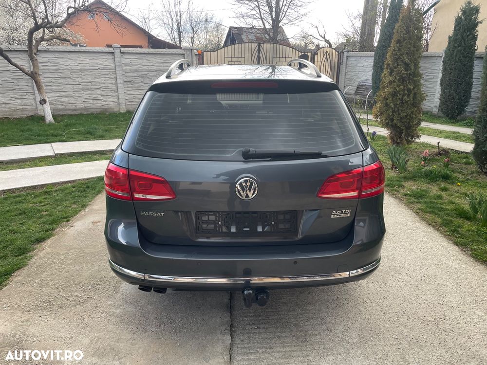 Volkswagen Passat - 11