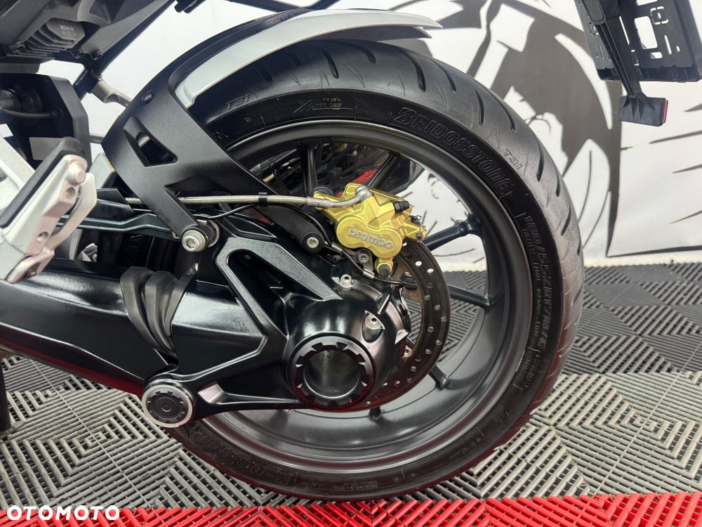 BMW RS - 19