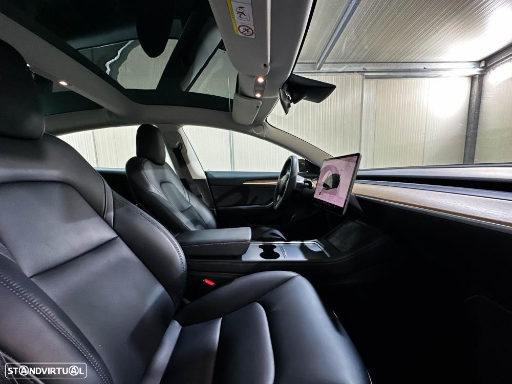 Tesla Model 3 Standard Range Plus RWD - 30