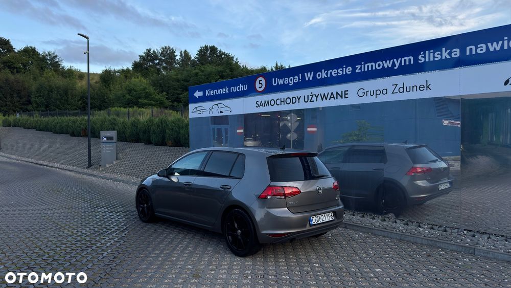 Volkswagen Golf 1.6 TDI BlueMotion Technology Comfortline - 16