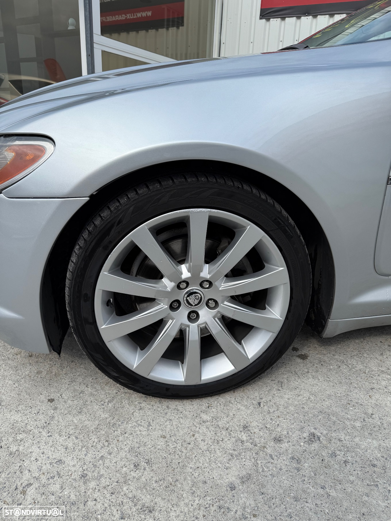 Jaguar XF 2.7 D V6 Premium Luxury - 5