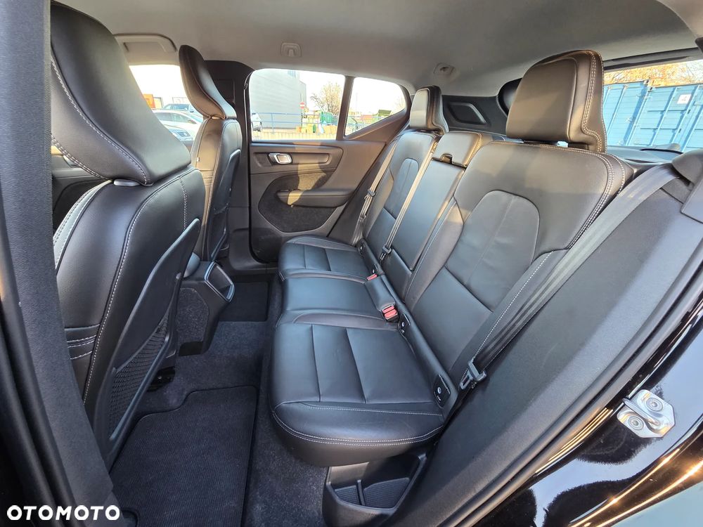 Volvo XC 40 T3 Geartronic Inscription - 28