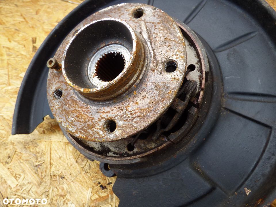 BMW E31 850I 840I ZWROTNICA  PIASTA TYŁ PRAWA LEWA - 6