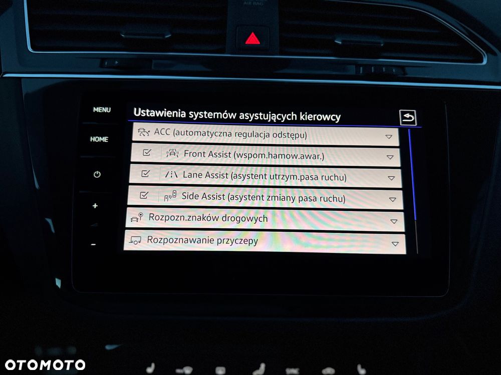 Volkswagen Tiguan 2.0 TDI SCR 4MotION DSG R-Line - 27